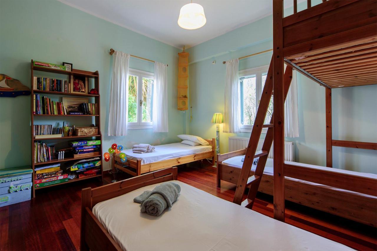 Ferienwohnung Jasmine Of Poseidonia Posidhonía Exterior foto