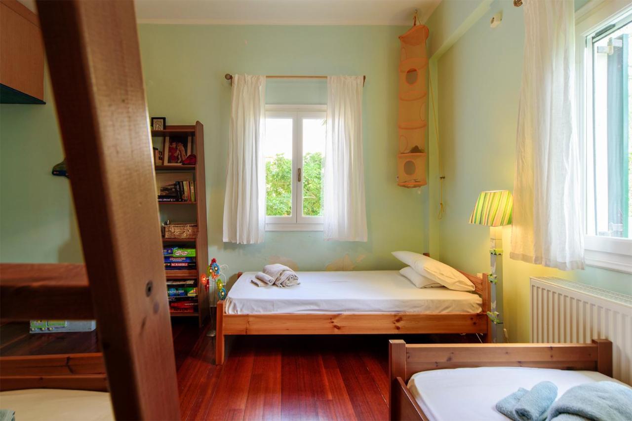 Ferienwohnung Jasmine Of Poseidonia Posidhonía Exterior foto